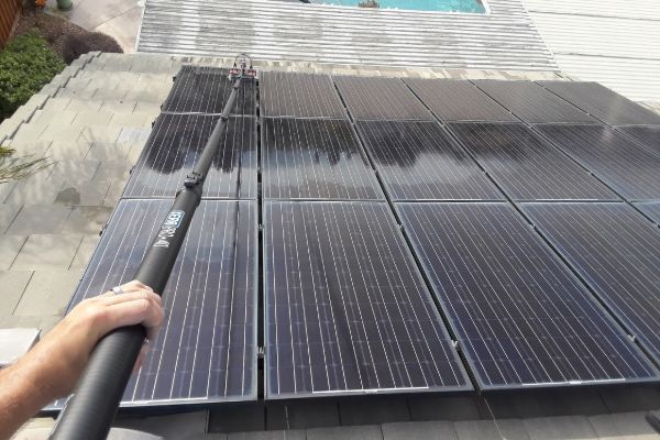 Cleaning Solar Panel Service